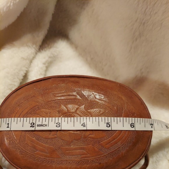 Vintage Mexico Hand Tooled Leather Purse - Picture 11 of 13